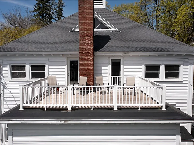 40 Lakeview Cir #2 — Photo 14