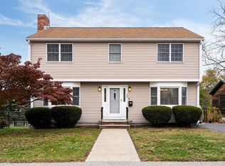 82 Lenox St, Quincy, MA 02169