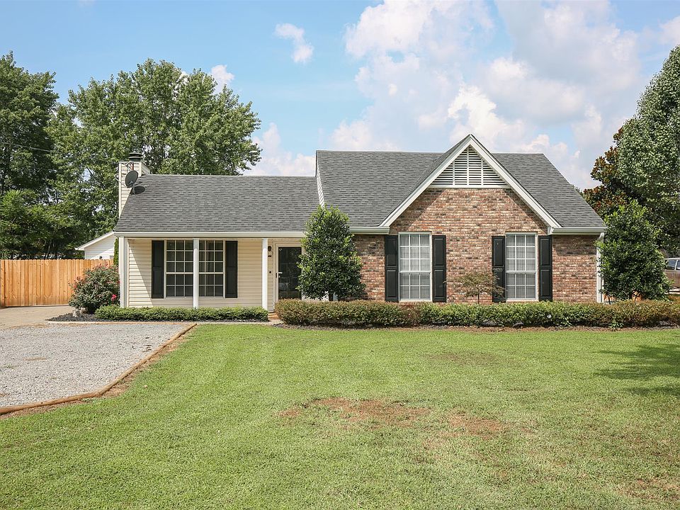1st image of 213 Valley View Dr