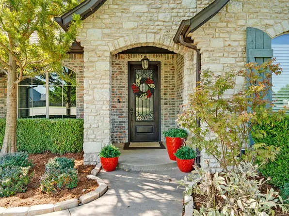 800 Tacoma Bridge Ct, Edmond, OK 73034
