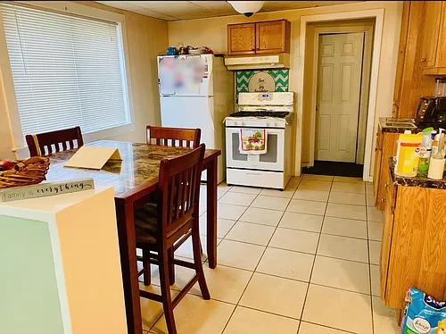 220 E Eagle St #3 Photo 1