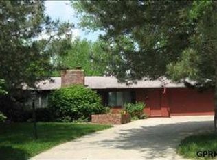 11218 N 61st Cir, Omaha, NE 68152