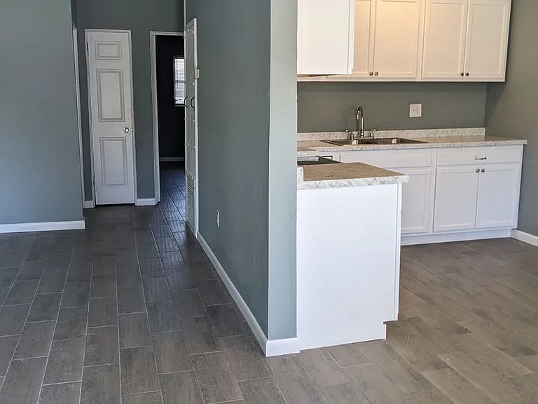 3701 Ferguson St — Photo 14
