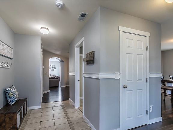 4th image of 1456 Packwood Ave