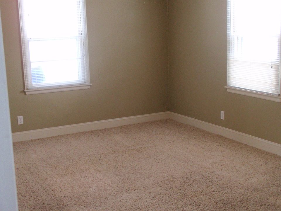 2nd image of 1602 Pierce Ave