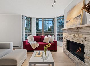 867 Hamilton St #906, Vancouver, BC V6B6B7