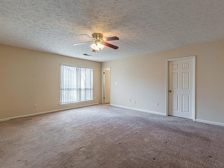 228 Avalon Way — Photo 9