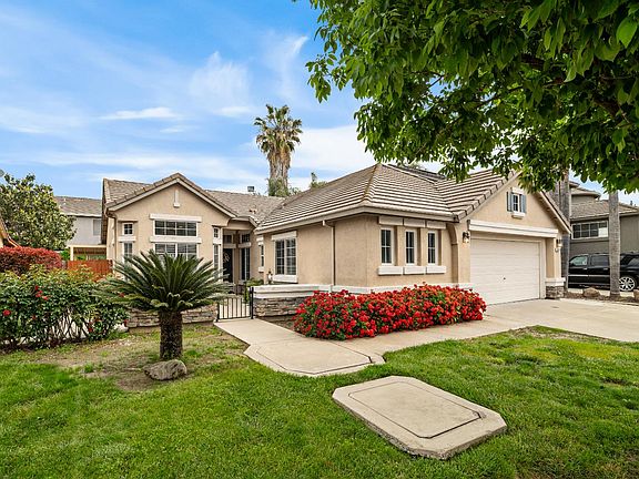3rd image of 2425 Warm Springs Dr