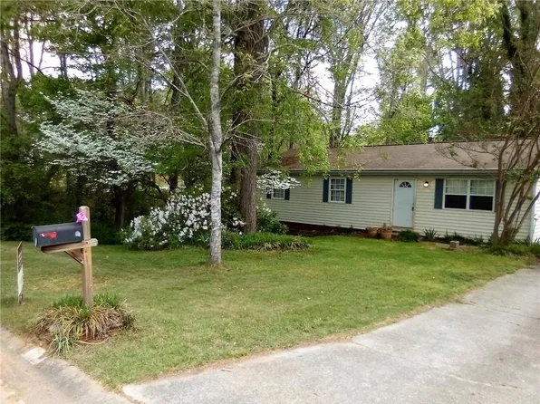 1698 Stag Ct NW, Conyers, GA 30012