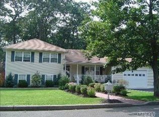 108 Steuben Blvd, Nesconset, NY 11767