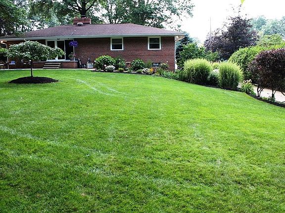 4th image of 3161 Fair Oaks Dr