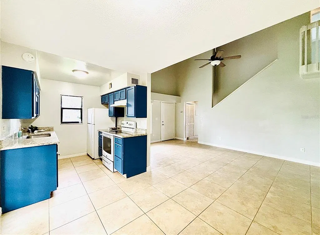 2 bed, 2.0 bath, 1200 sqft, $1,650 — Photo 3