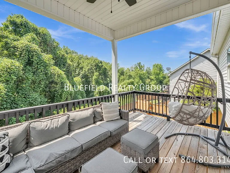 713 Rockcliff St — Photo 32