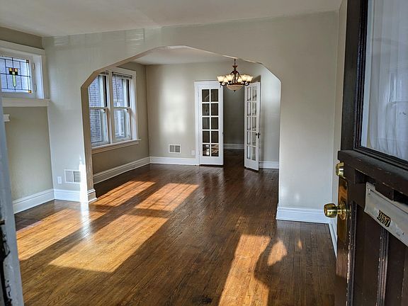 2nd image of 3667 Wilmington Ave