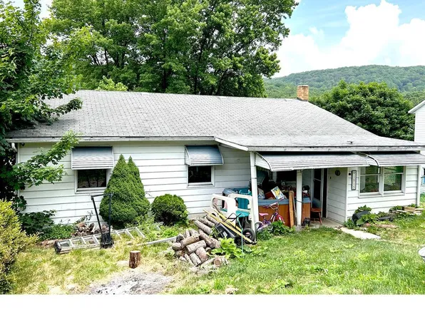1015 Jefferson Ave, Beaverdale, PA 15955