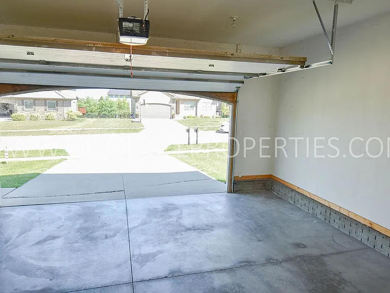 40 NE Gracewood Dr — Photo 25