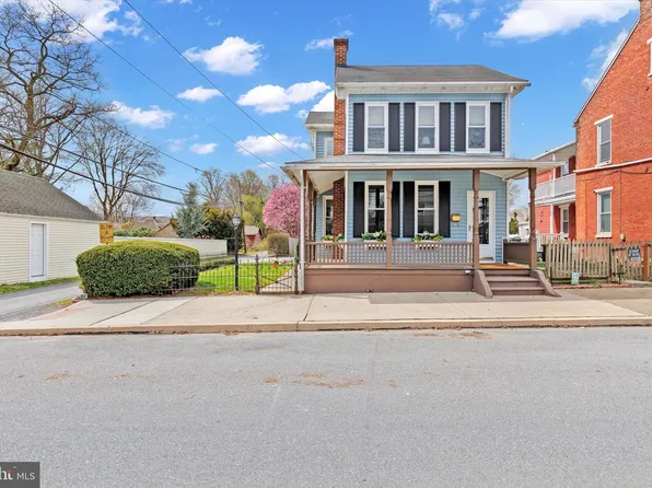 21 N Gay St, Marietta, PA 17547