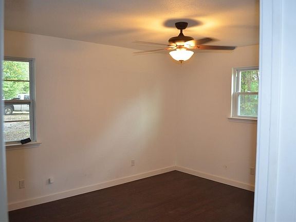 3rd image of 20393 Woodridge W