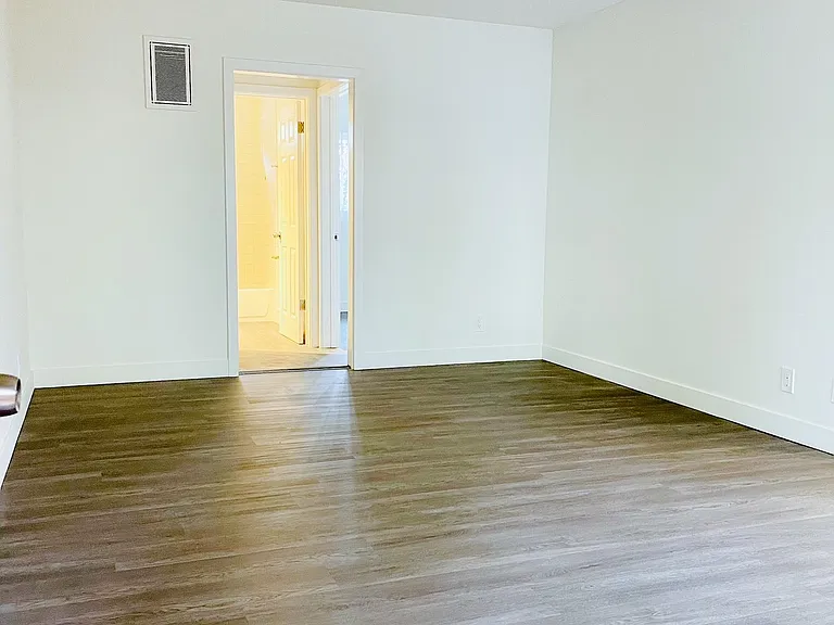 405 N Marengo Ave #5 — Photo 16