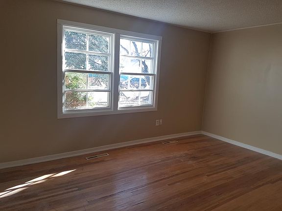 2nd image of 1110 King St
