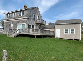 18 Ocean St, Jonesport, ME 04649