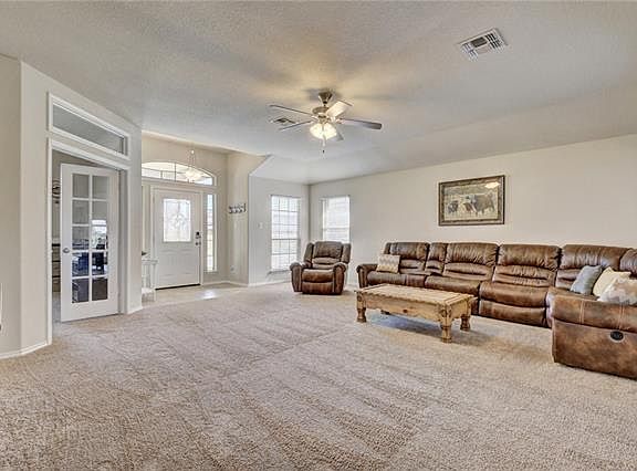 5th image of 4517 Abergavenny Dr