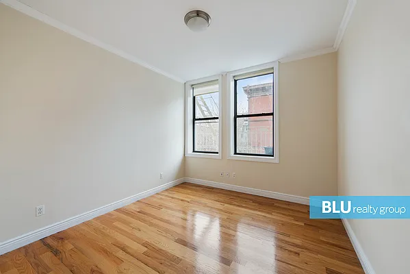 Rented by BLU Real Estate | media 7