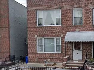 2432 26th St, Astoria, NY 11102