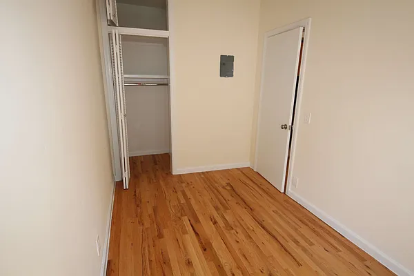 Rented by Waverly Realty Associates | media 33