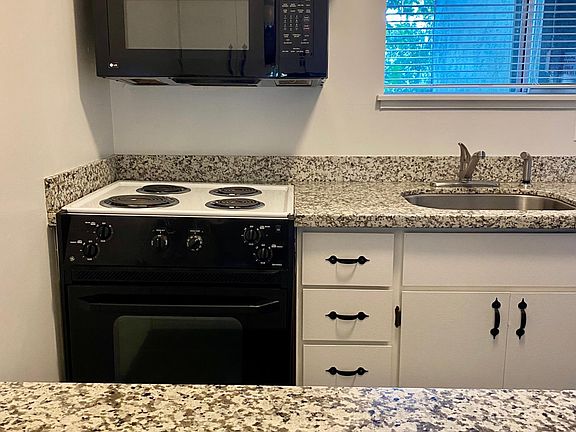 5th image of 4016 Farm Hill Blvd APT 203