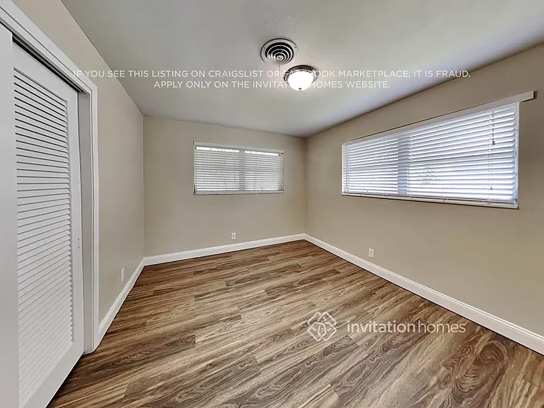 5881 NE 21st Rd — Photo 13
