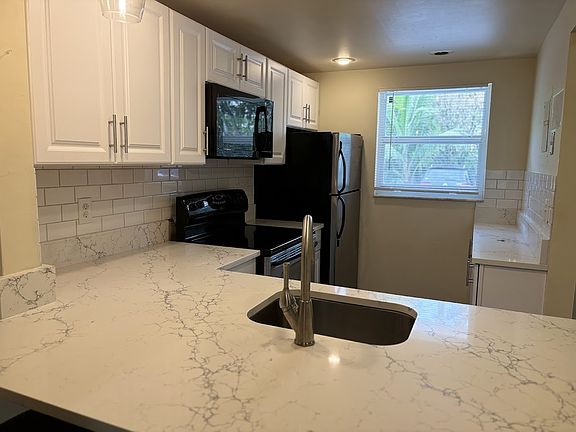 4th image of 207 Tropic Isle Dr APT 108