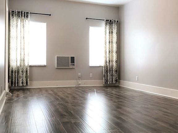 4th image of 131 S Avenue 63 APT 10