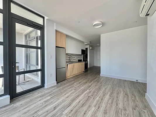 Living room, photo 5