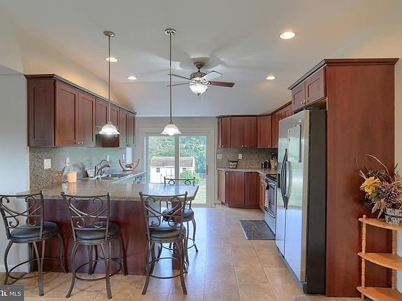 5th image of 704 Wynnwood Dr