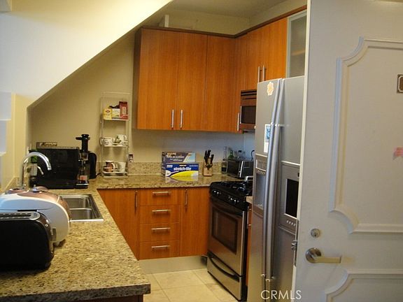 2nd image of 620 S Gramercy Pl