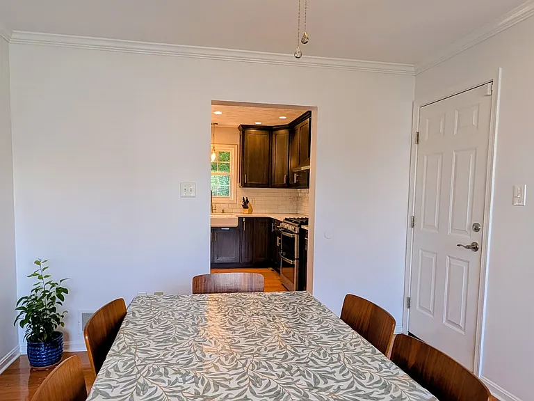 1702 James Ave — Photo 11