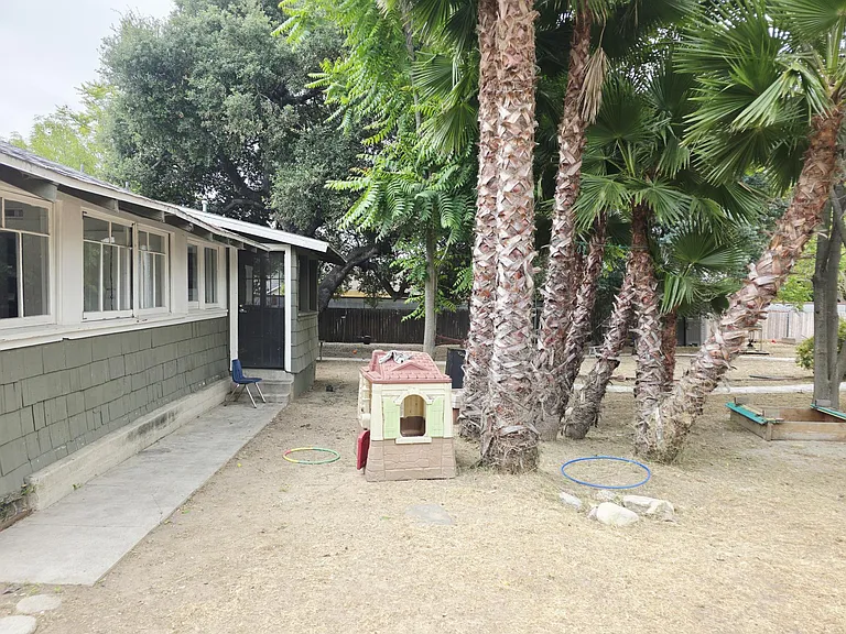 2121 Garfield Ave — Photo 32