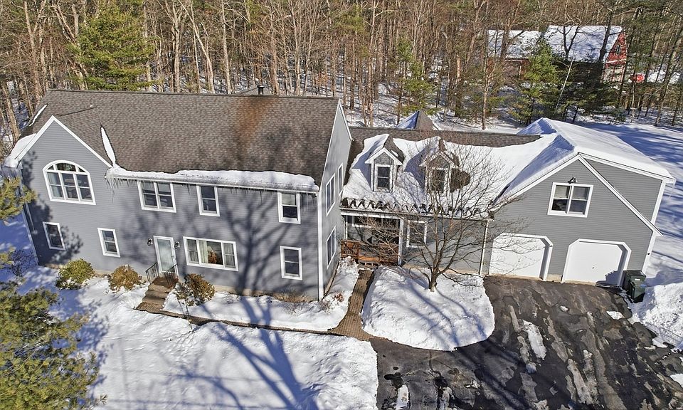 1st image of 15 Gilson Rd