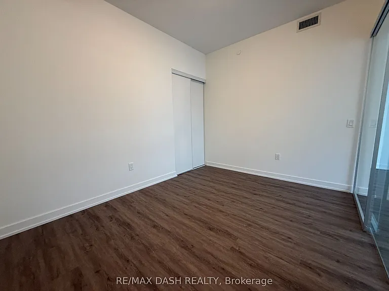 634 Church St #1002 — Photo 16
