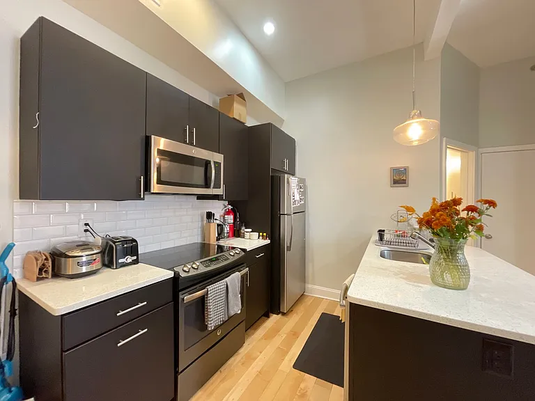 248 Market - Residential — Photo 4