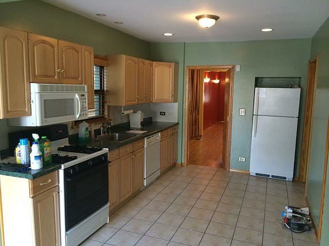 1st image of 3737 S Emerald Ave #1