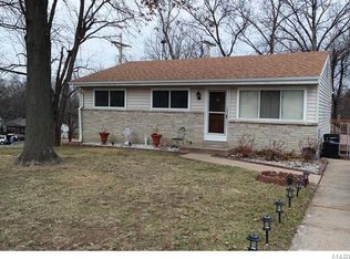 10639 Scotland Dr, Saint Louis, MO 63114