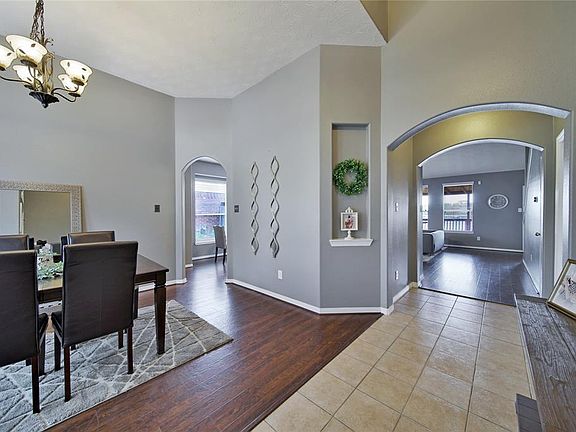 3rd image of 21594 Olympic Forest Dr