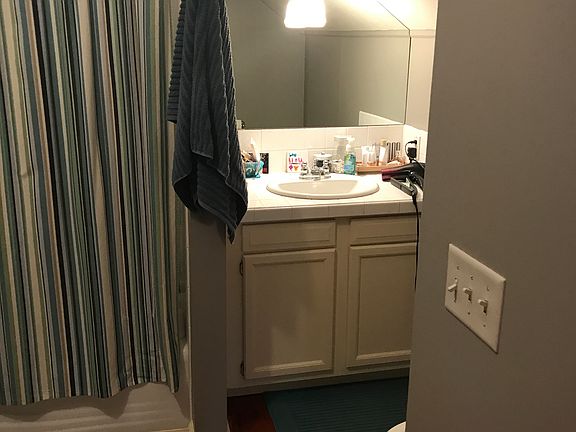 4th image of 2736 Royal Ct