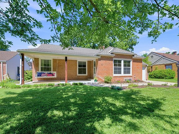 5th image of 251 N Parkwood Ln