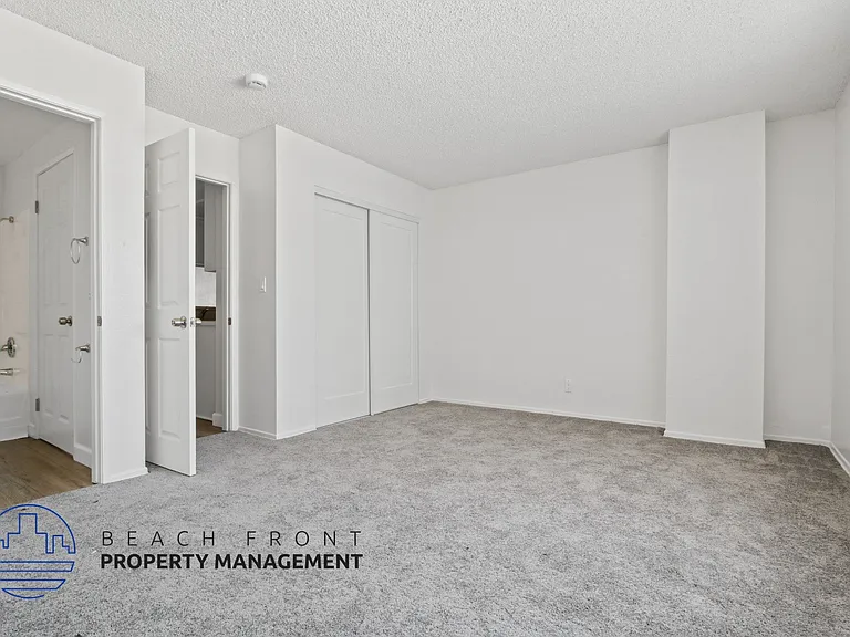 1557 W Carson St — Photo 9