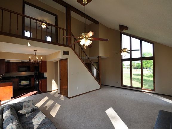 4th image of 101 Placid Ln