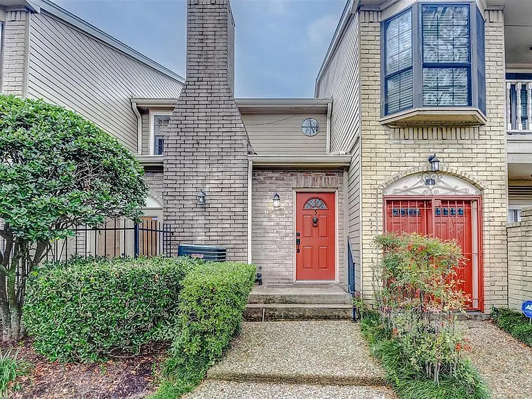 7350 Kirby Dr #5 — Photo 16