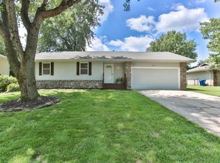 5841 S Tulip Ln, Battlefield, MO 65619